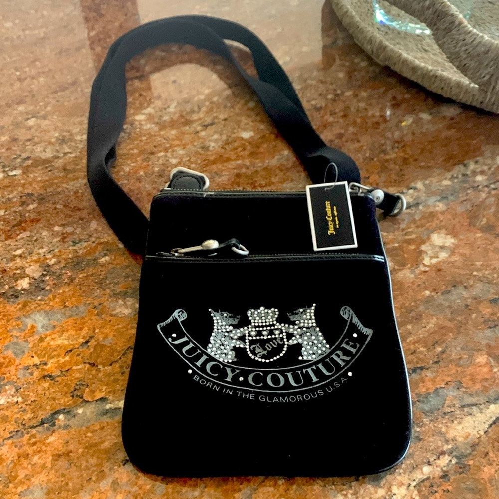 Beautiful new Juicy contour cross body/ shoulder purse!!!🤩